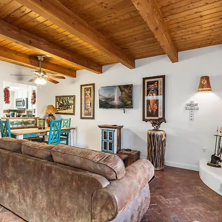 Casa Del Arroyo In Nm Holiday home